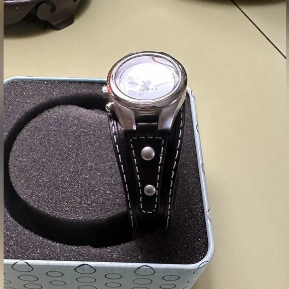NIB Vintage Fossil Watch ‘04 - Picture 10 of 15